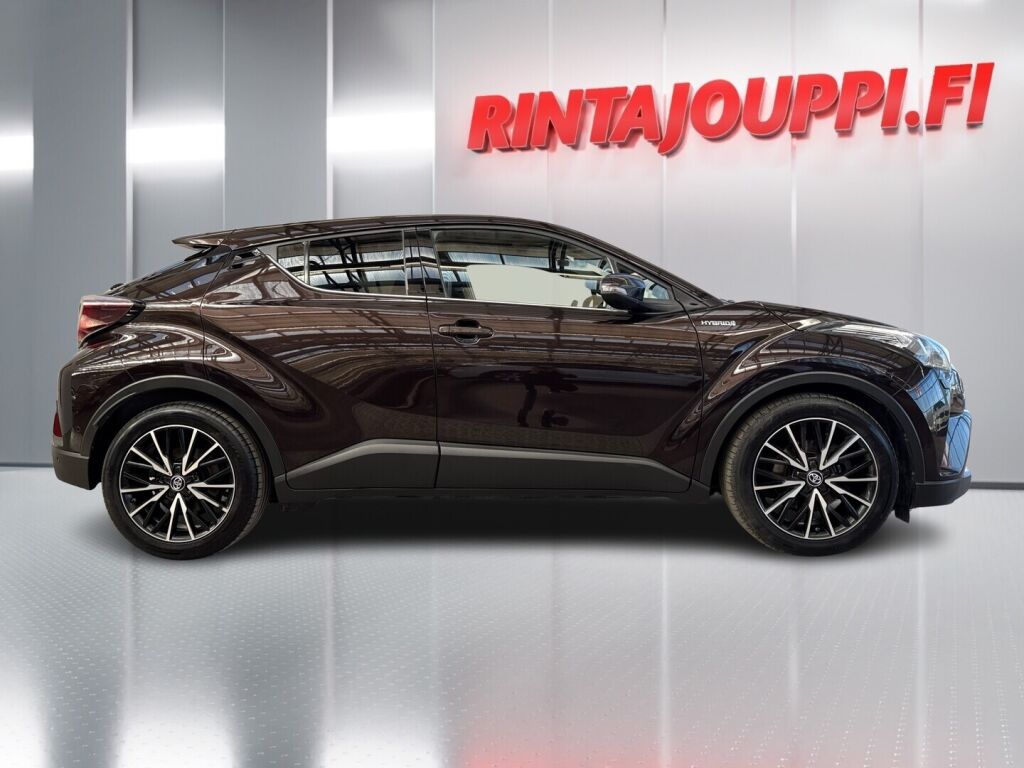 Toyota C-HR 2019 Ruskea (beige)