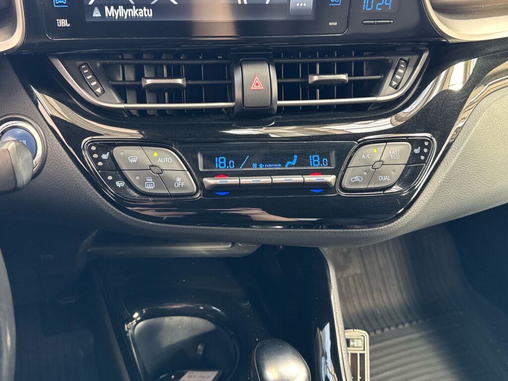 Toyota C-HR 2019 Ruskea (beige)