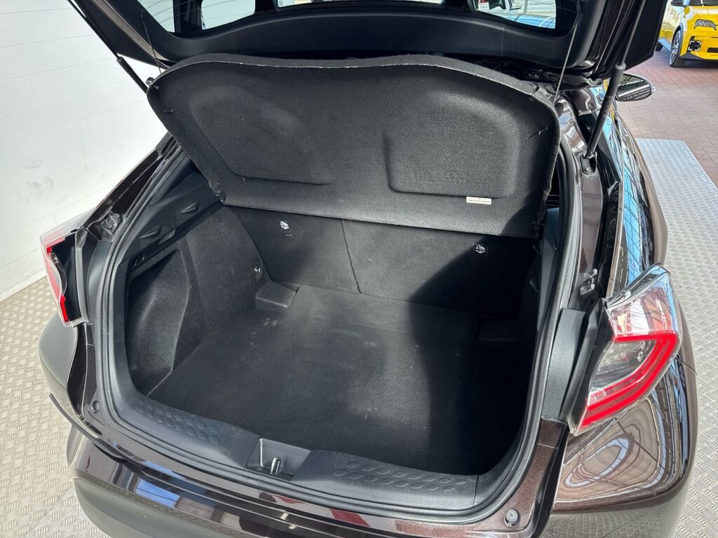 Toyota C-HR 2019 Ruskea (beige)