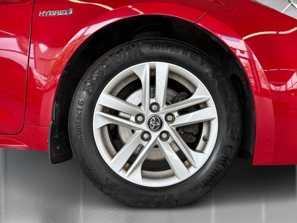 Toyota Corolla 2019 Metallinhohto Punainen