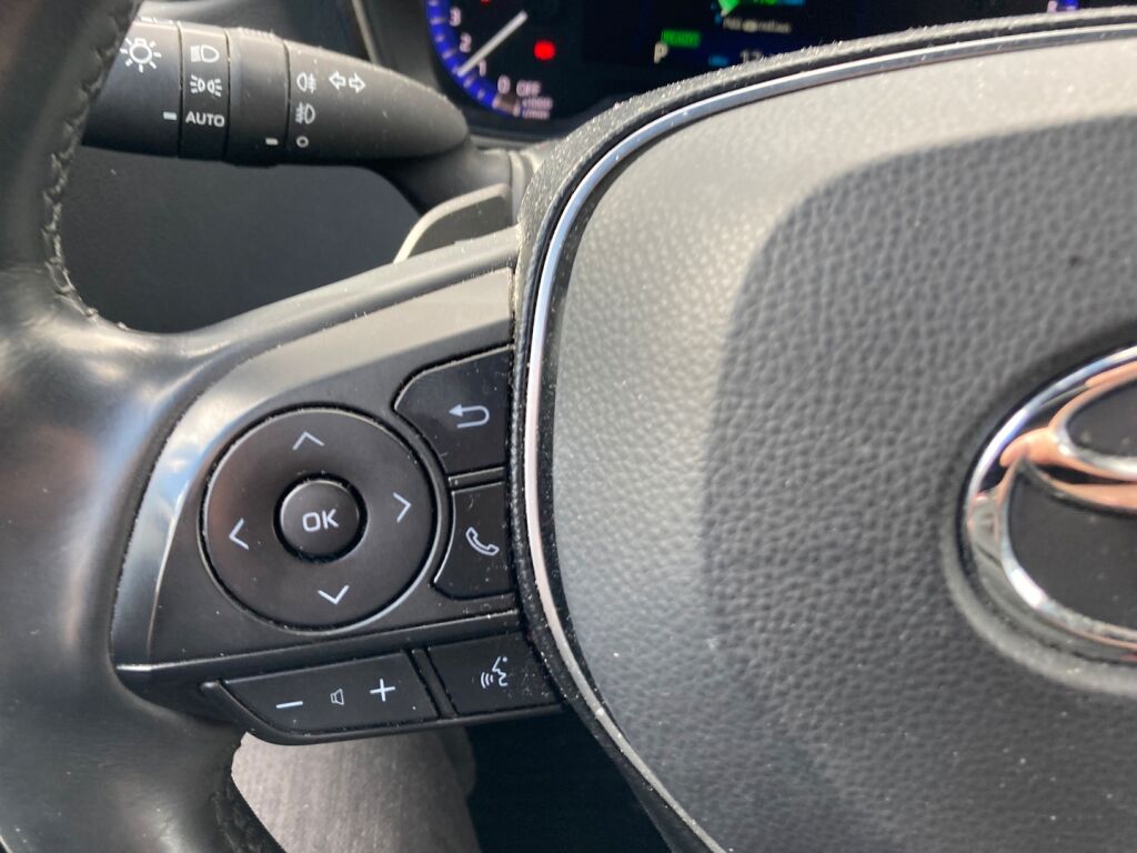 Toyota Corolla 2019 Metallinhohto Punainen