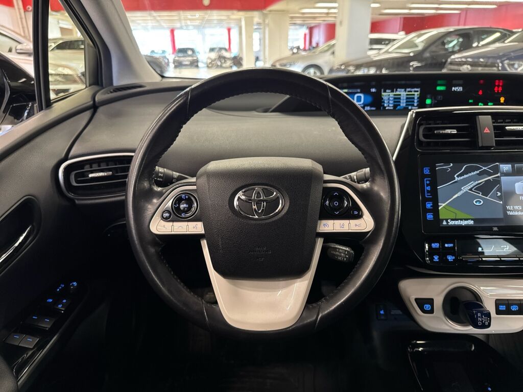 Toyota Prius Plug-in 2019 Valkoinen