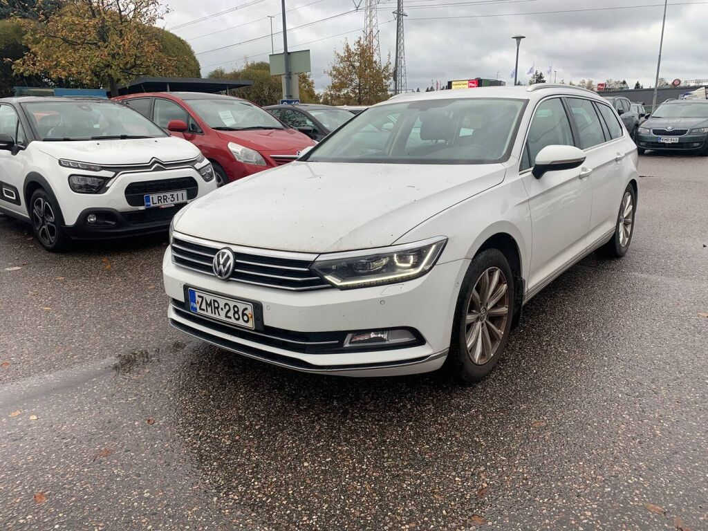 Volkswagen Passat 2019 Valkoinen
