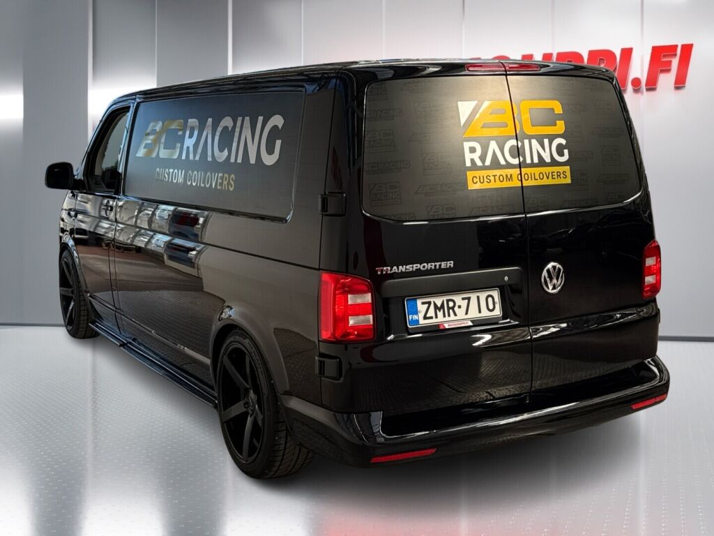 Volkswagen Transporter 2019 Musta