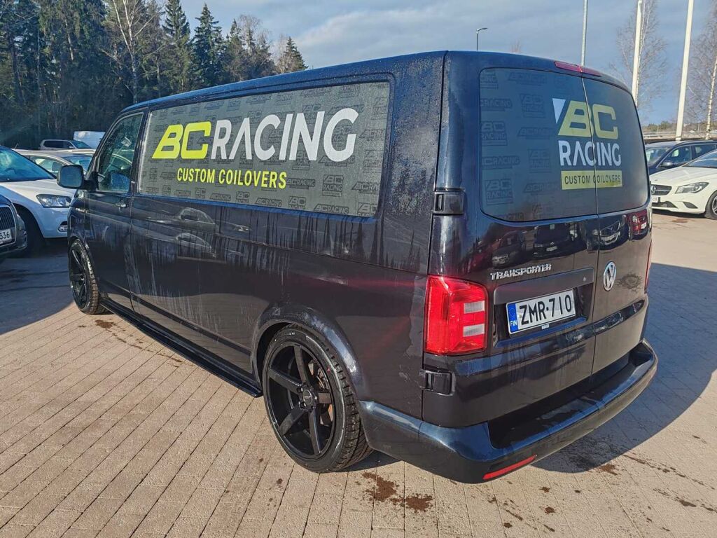 Volkswagen Transporter 2019 Musta