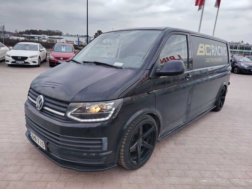 Volkswagen Transporter 2019 Musta