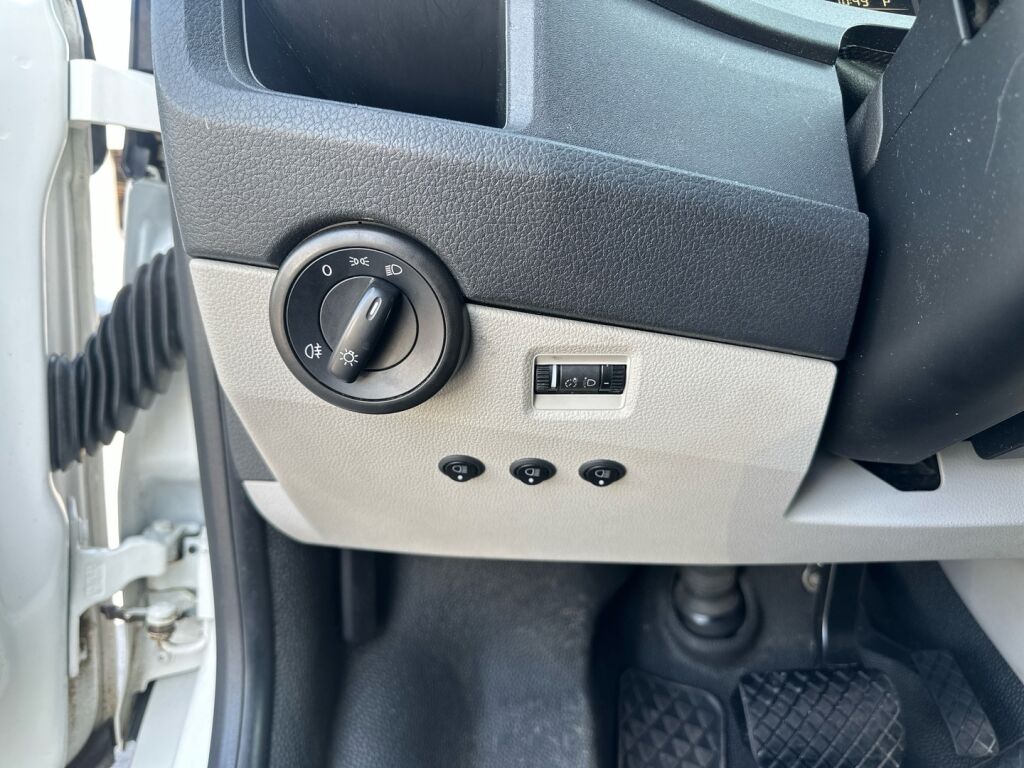 Volkswagen Transporter 2019 Valkoinen