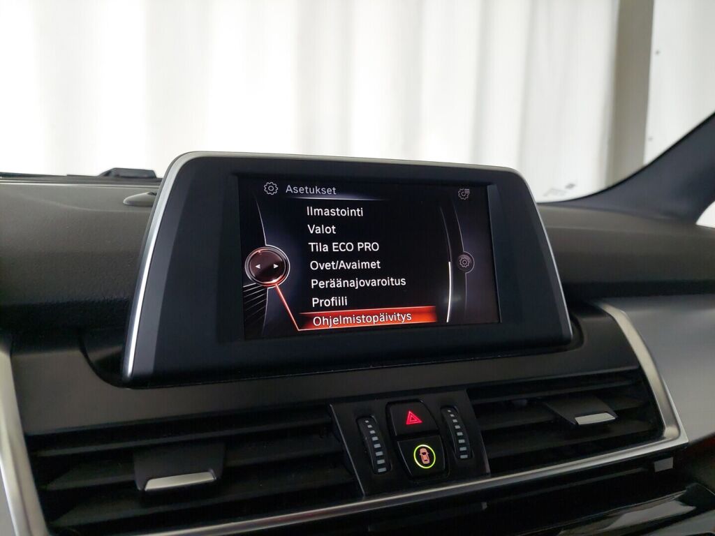 BMW 220 2015 Valkoinen