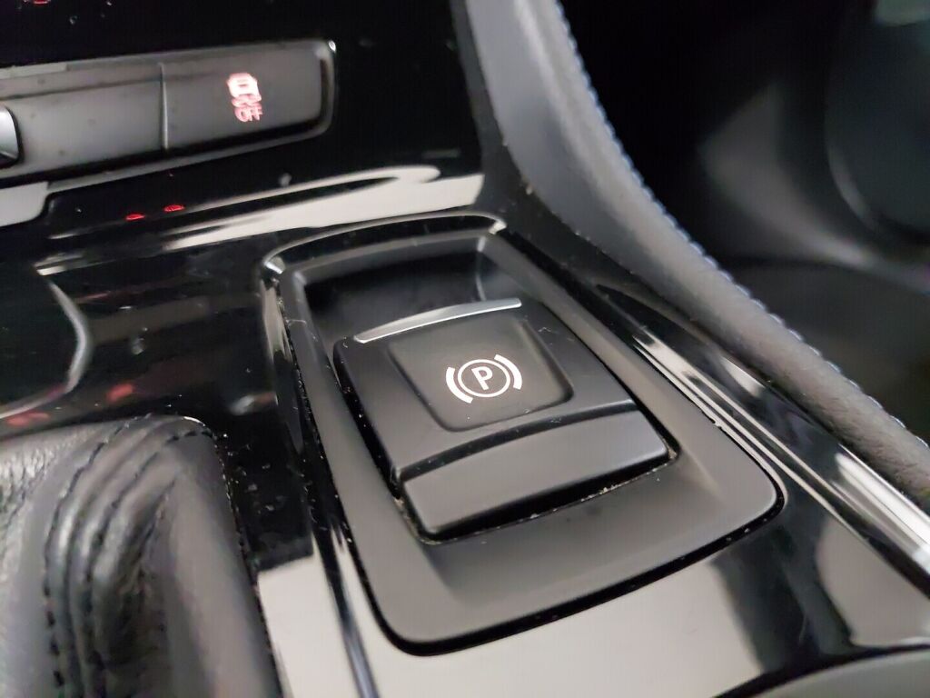 BMW 220 2015 Valkoinen