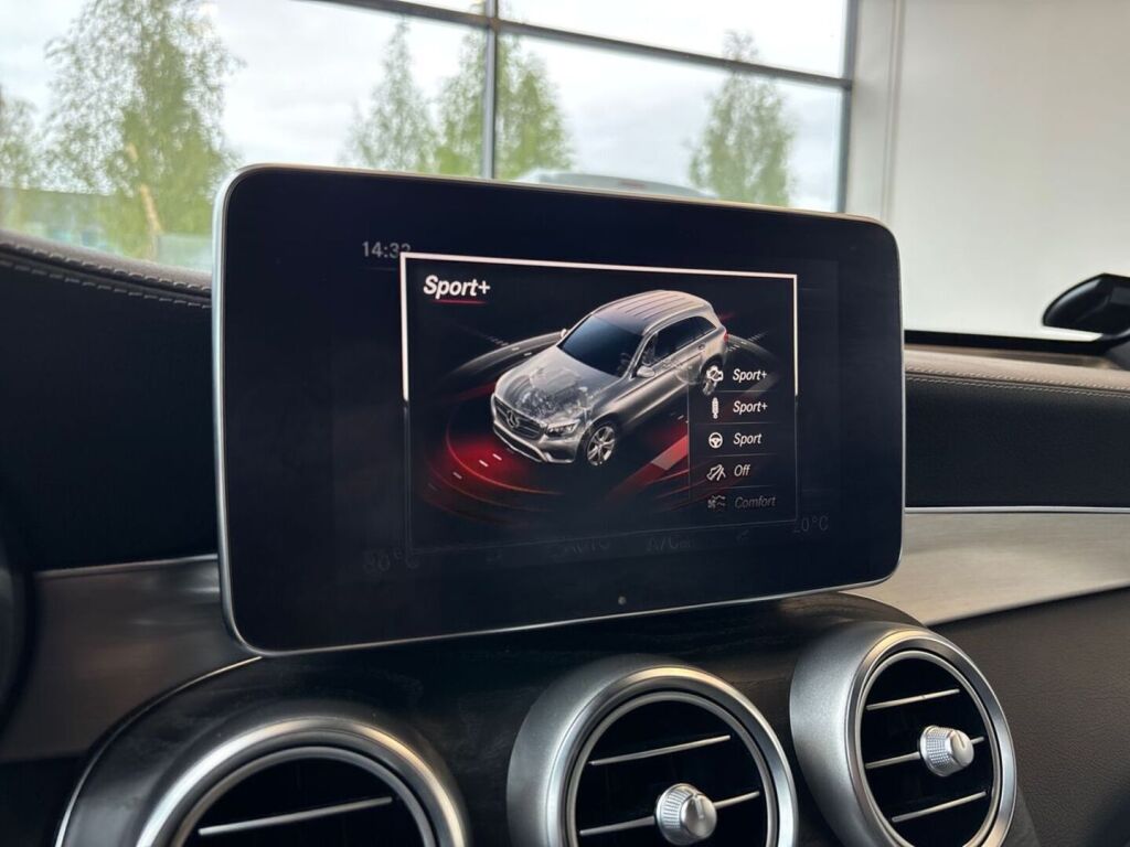 Mercedes-Benz GLC 2017 Musta