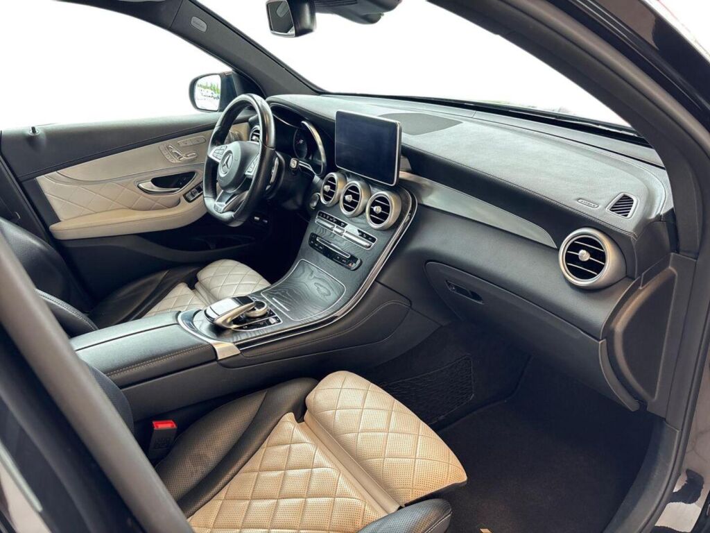 Mercedes-Benz GLC 2017 Musta