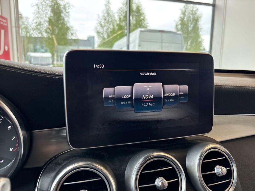 Mercedes-Benz GLC 2017 Musta