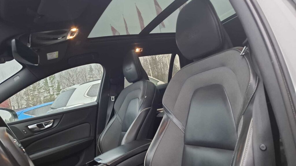 Volvo V60 2019 Valkoinen