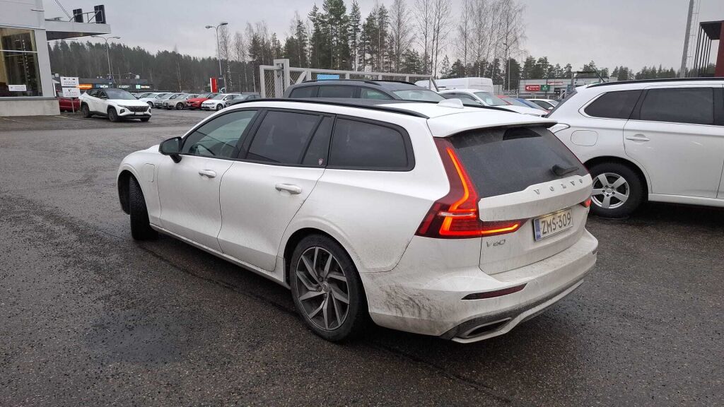 Volvo V60 2019 Valkoinen