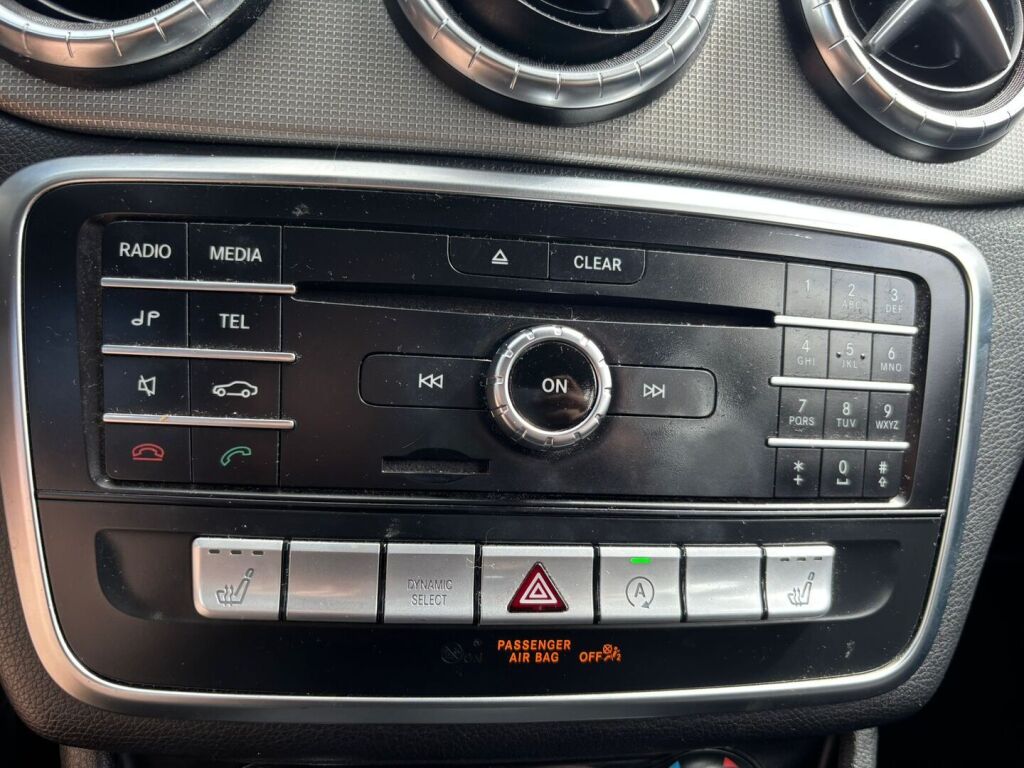 Mercedes-Benz CLA 2019 Valkoinen