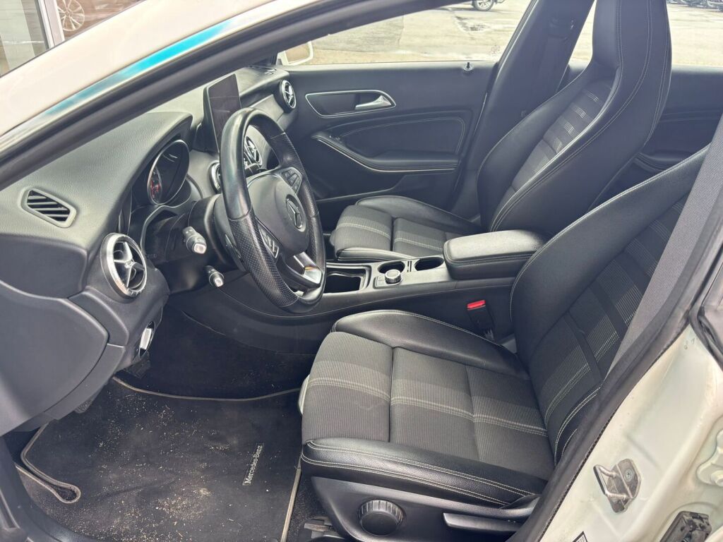 Mercedes-Benz CLA 2019 Valkoinen