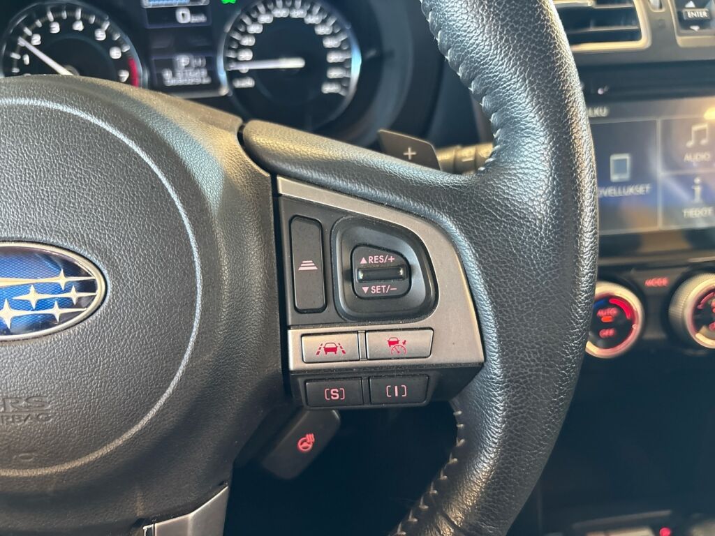 Subaru Forester 2019 Sininen