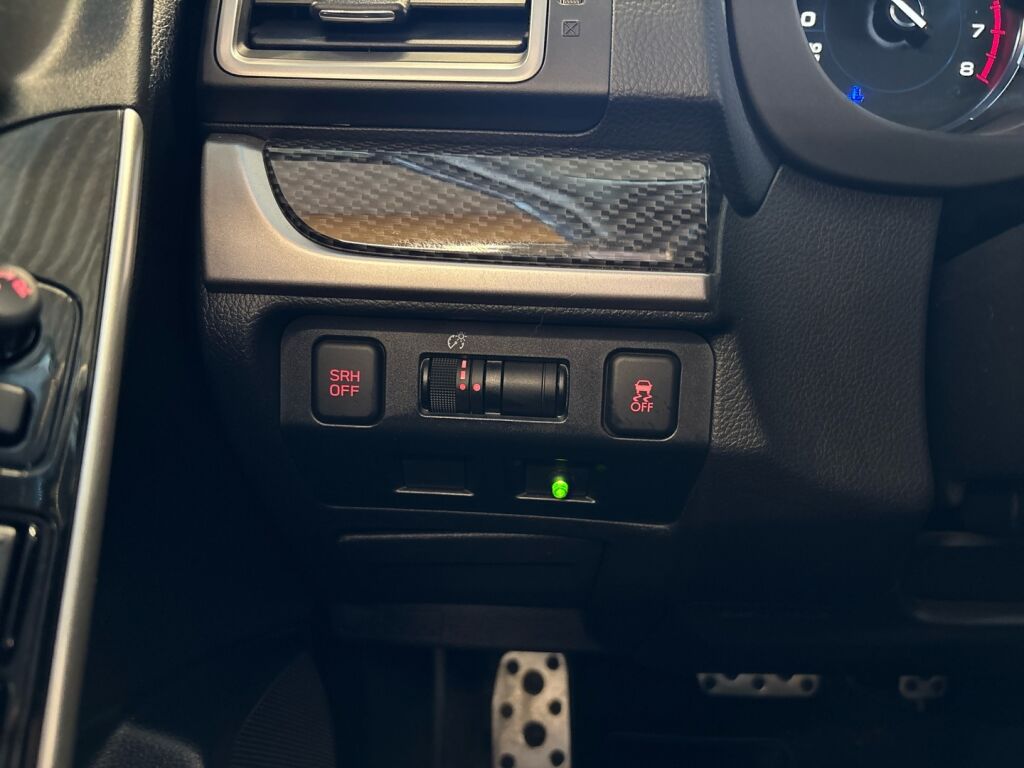 Subaru Forester 2019 Sininen
