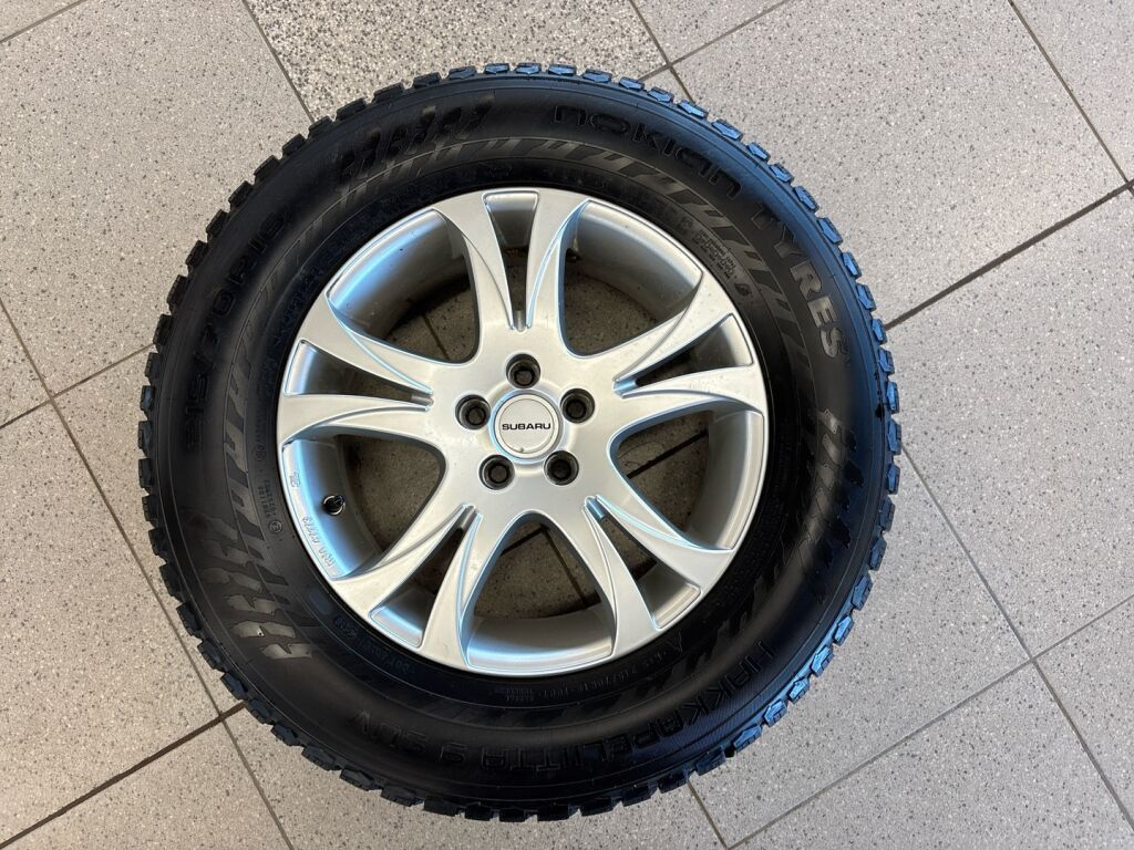 Subaru Forester 2019 Sininen