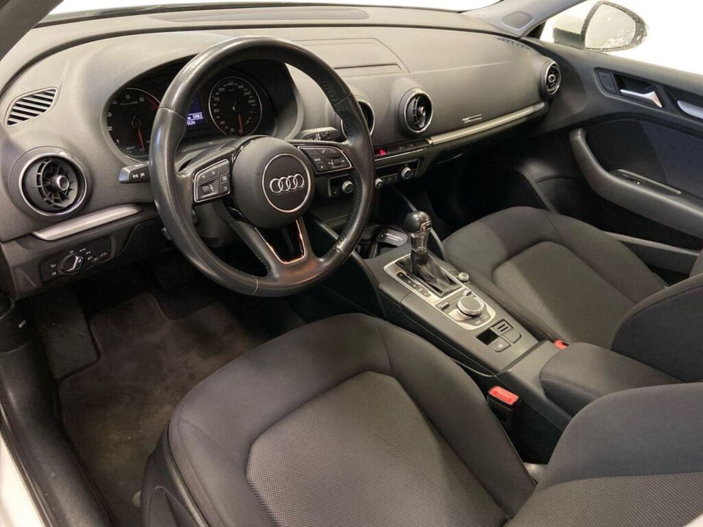 Audi A3 2019 Valkoinen