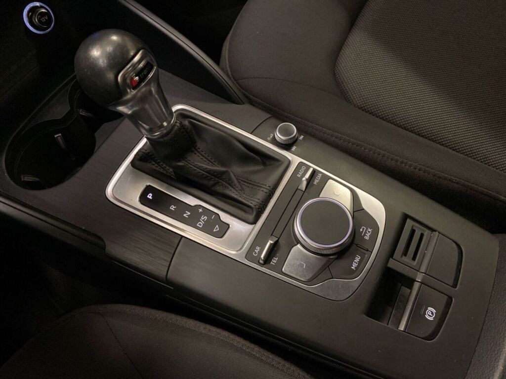 Audi A3 2019 Valkoinen