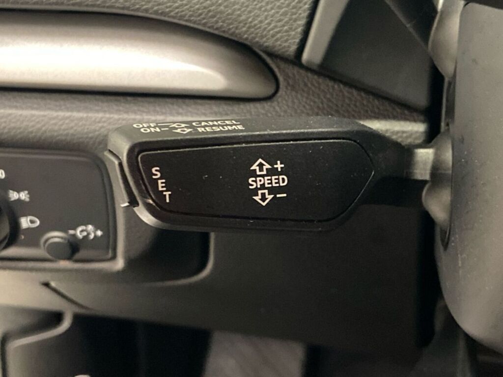 Audi A3 2019 Valkoinen