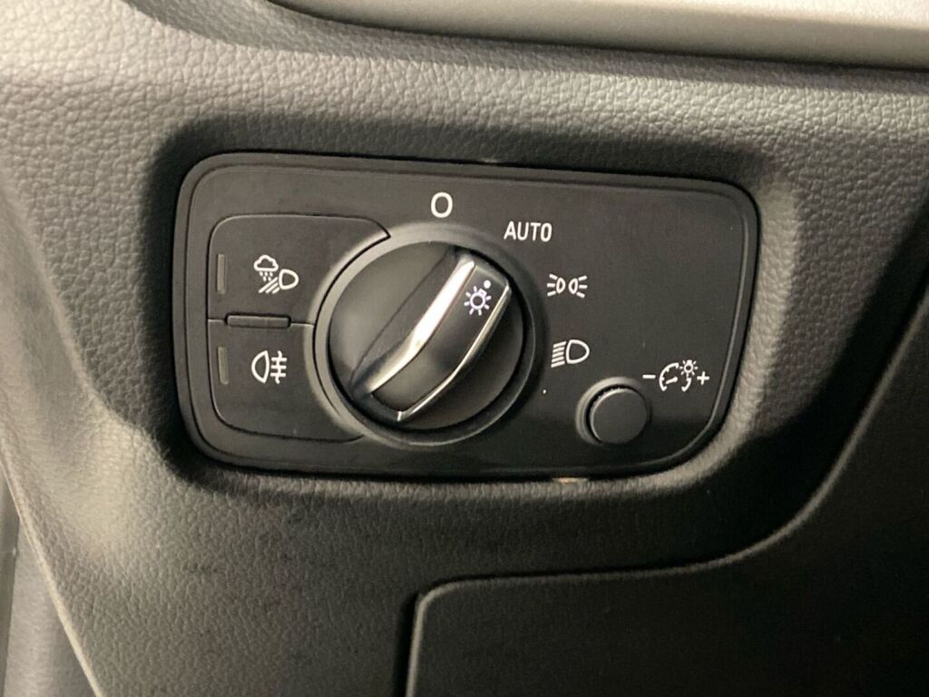 Audi A3 2019 Valkoinen