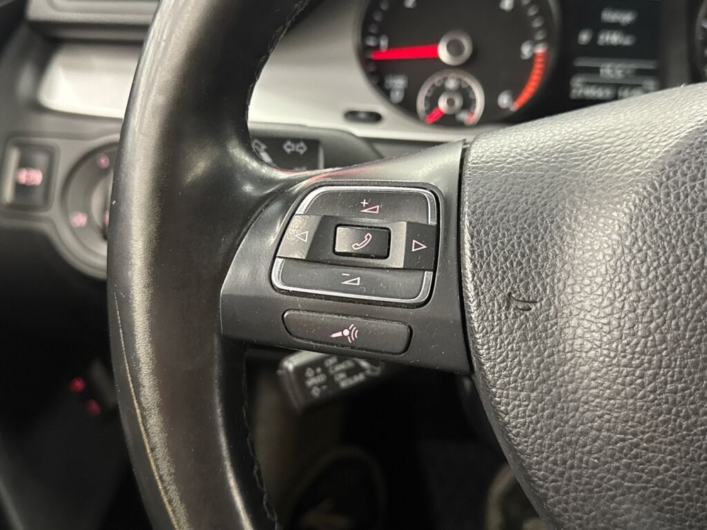 Volkswagen Passat 2010 Harmaa