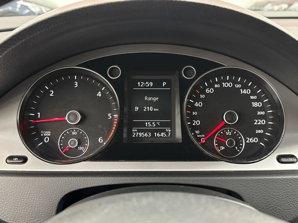 Volkswagen Passat 2010 Harmaa