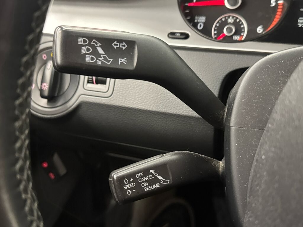 Volkswagen Passat 2010 Harmaa