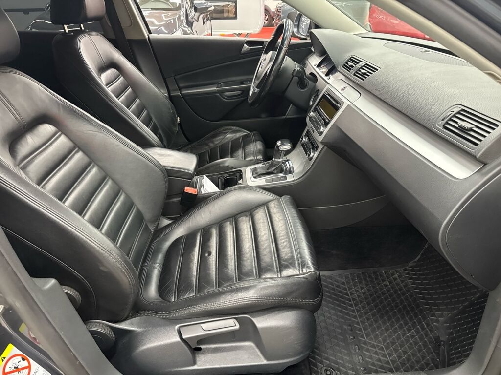 Volkswagen Passat 2010 Harmaa