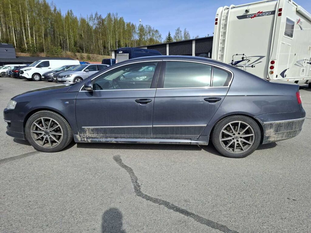 Volkswagen Passat 2010 Harmaa
