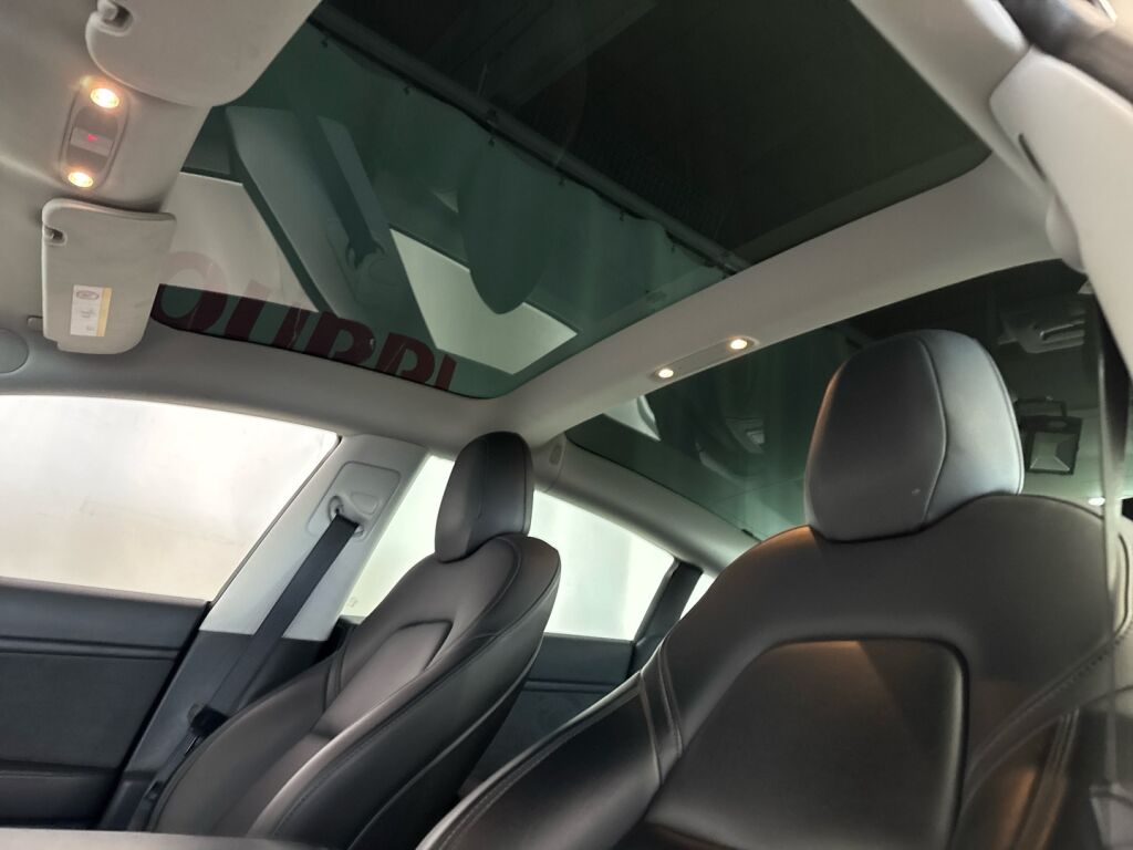 Tesla Model 3 2019 Musta