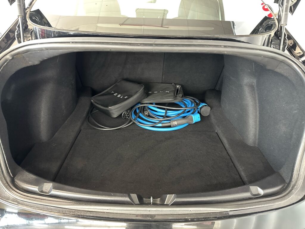 Tesla Model 3 2019 Musta