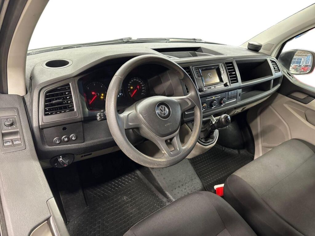 Volkswagen Transporter 2019 Valkoinen