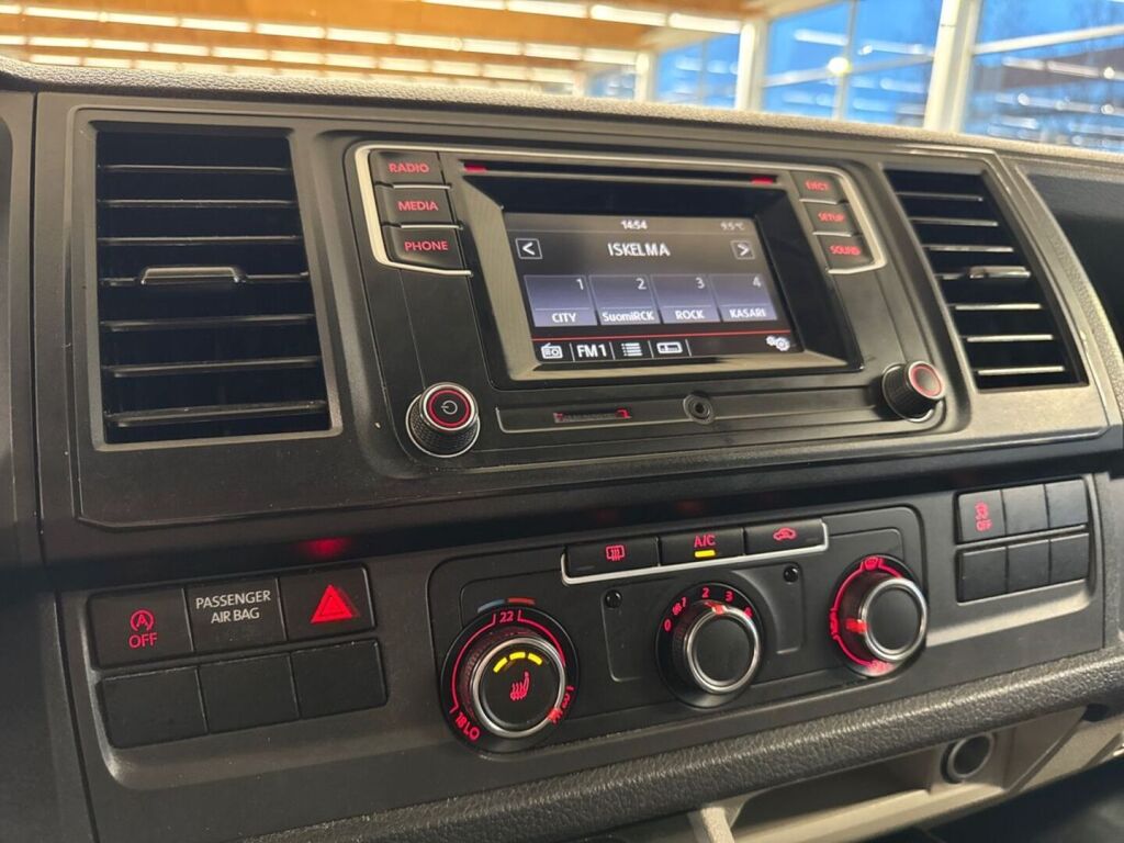 Volkswagen Transporter 2019 Valkoinen