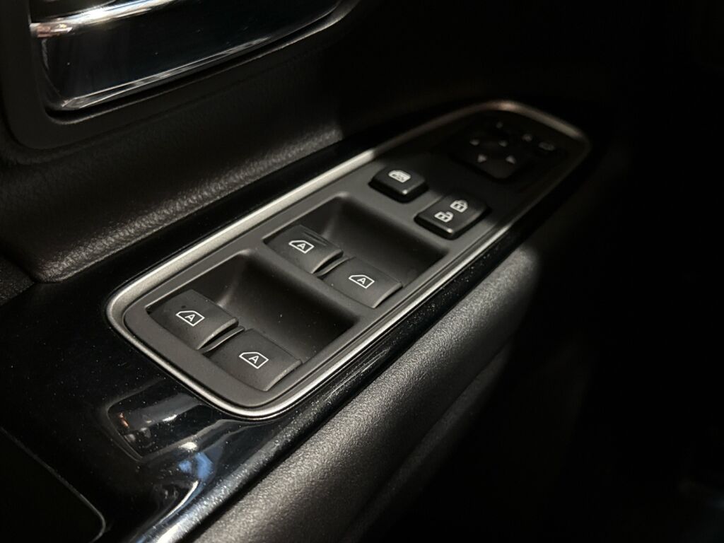 Mitsubishi Outlander PHEV 2020 Valkoinen