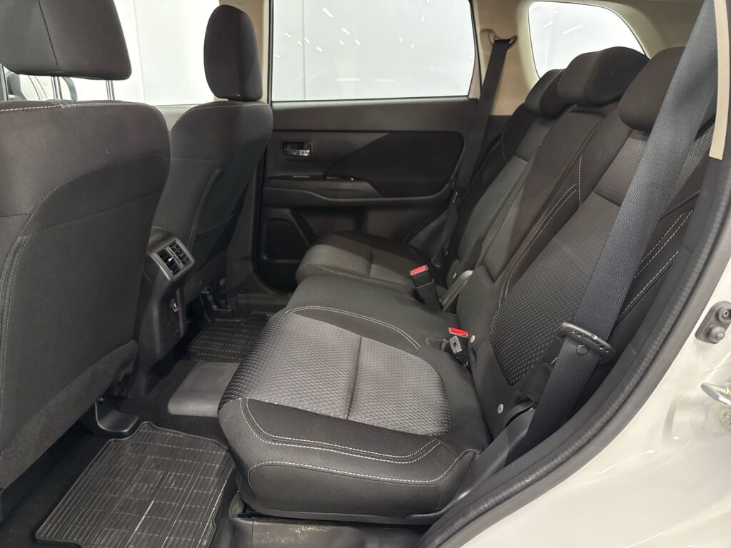 Mitsubishi Outlander PHEV 2020 Valkoinen