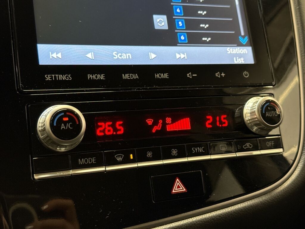 Mitsubishi Outlander PHEV 2020 Valkoinen