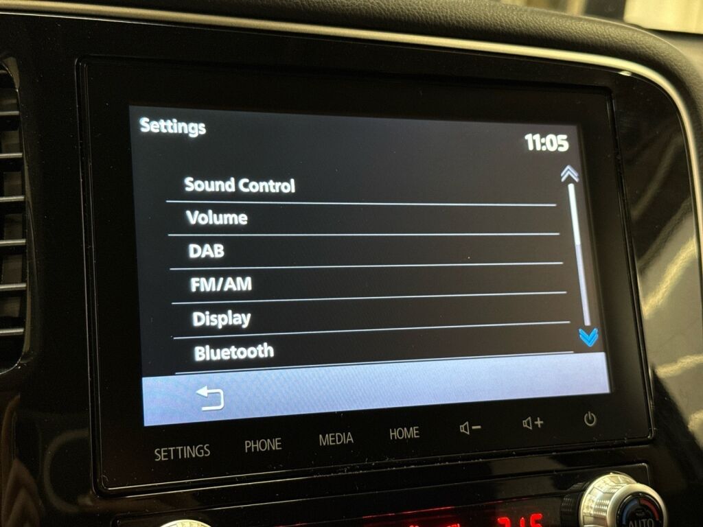 Mitsubishi Outlander PHEV 2020 Valkoinen