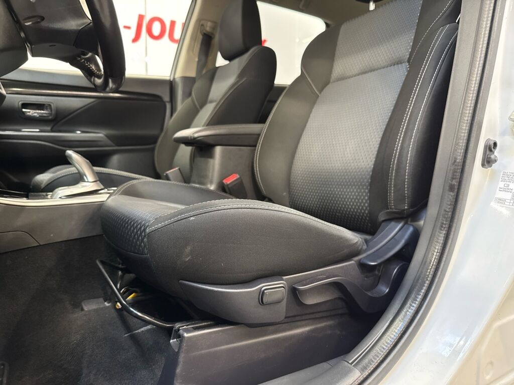 Mitsubishi Outlander PHEV 2020 Valkoinen