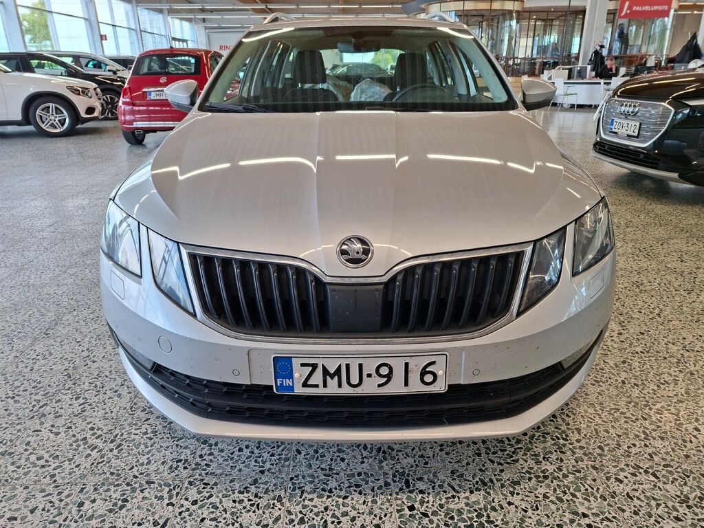 Skoda Octavia 2020 Harmaa