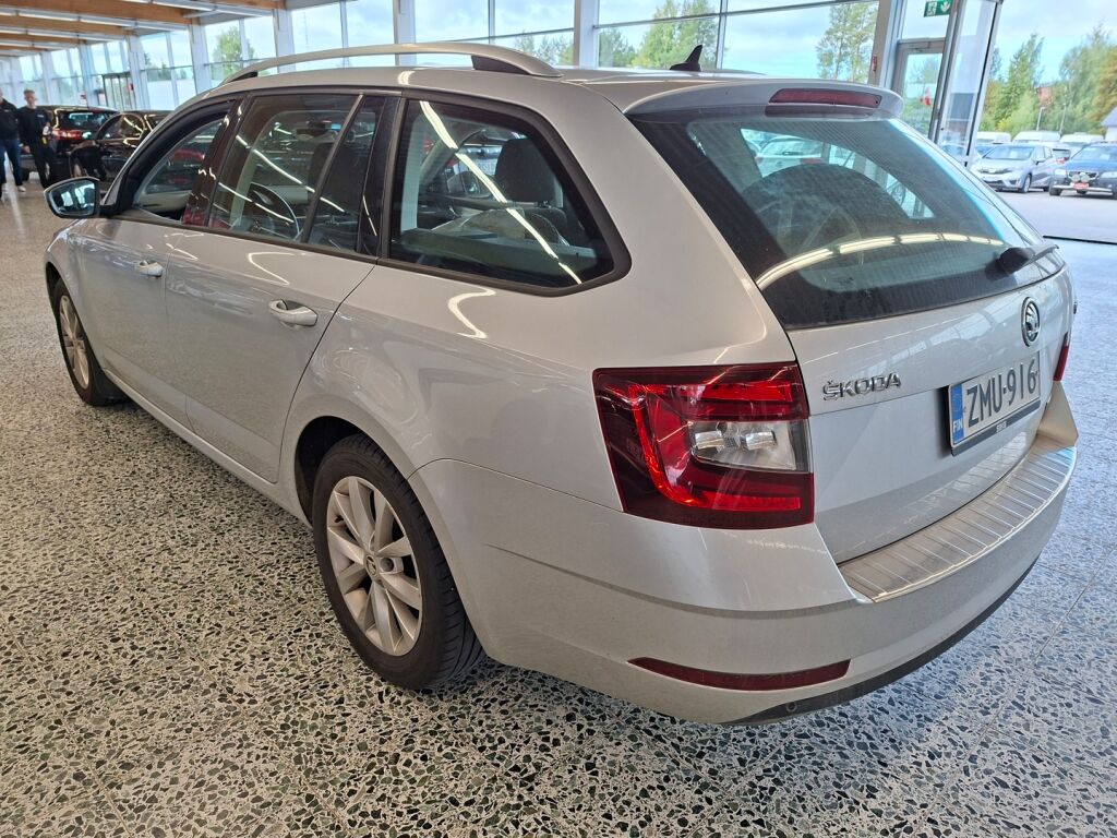 Skoda Octavia 2020 Harmaa