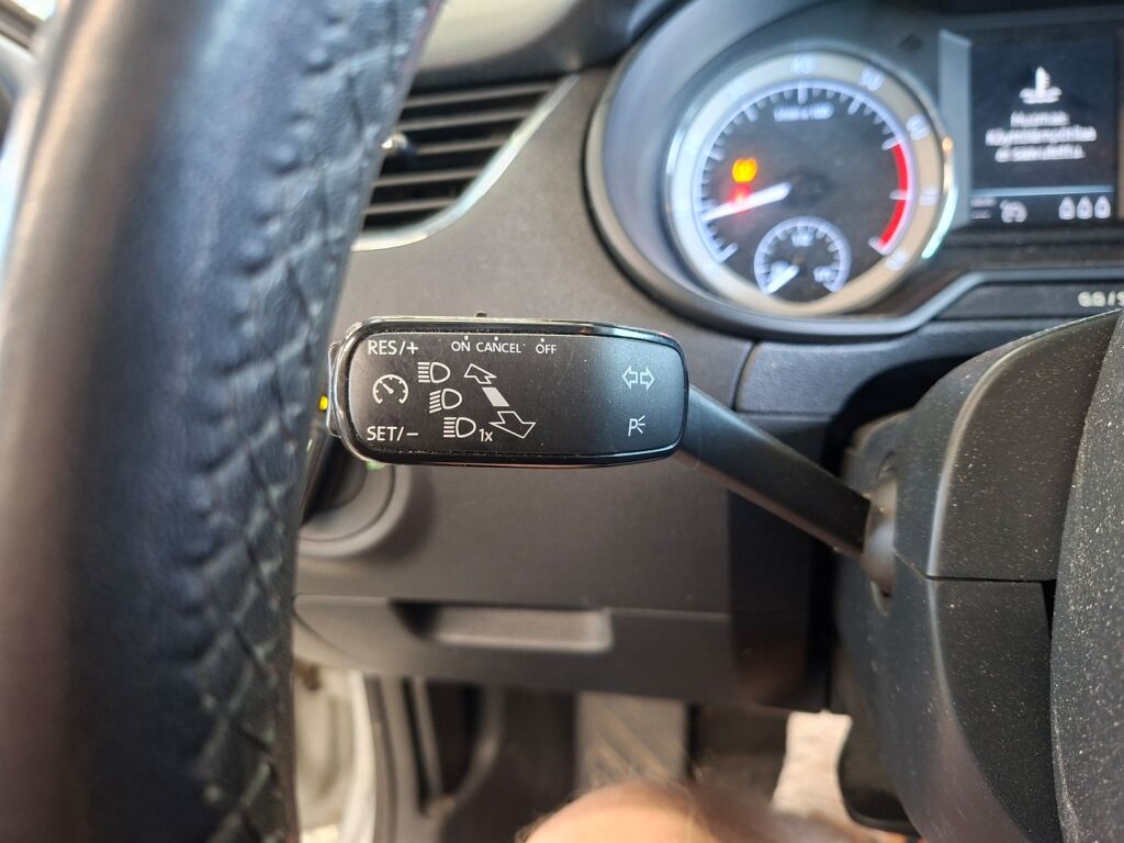 Skoda Octavia 2020 Harmaa