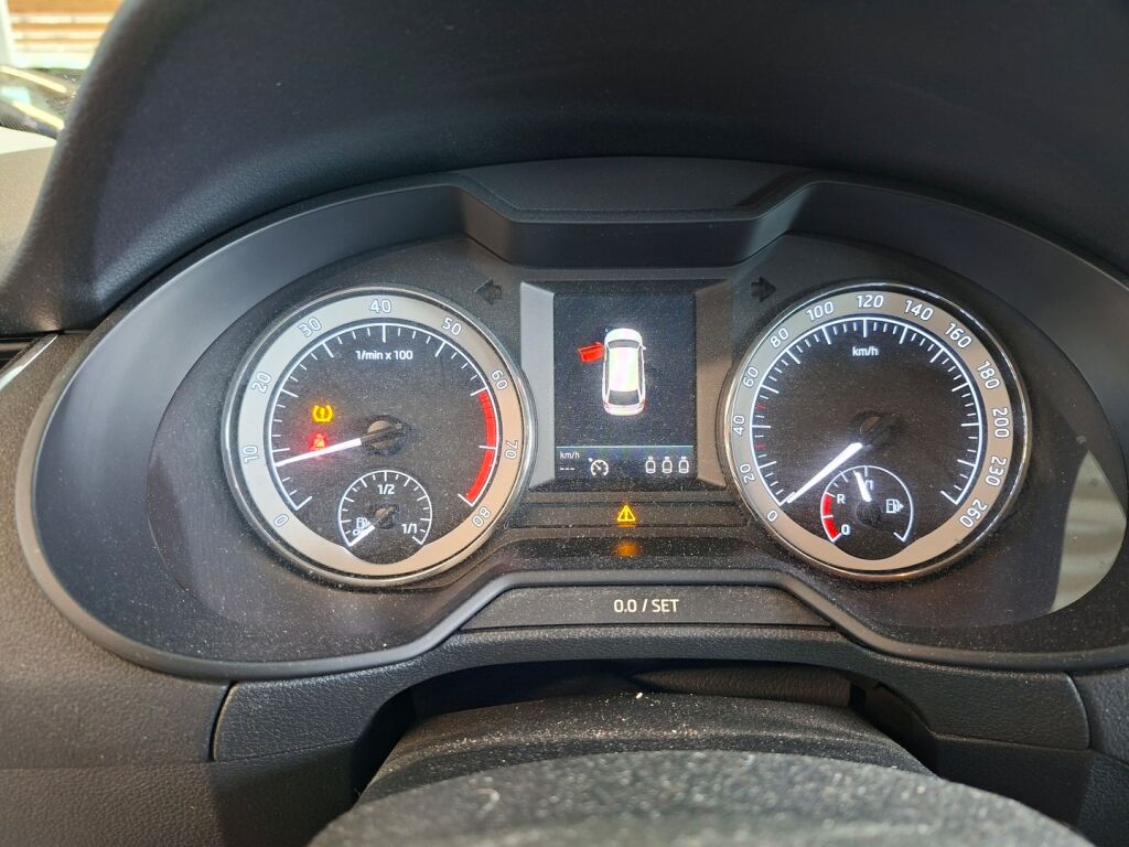 Skoda Octavia 2020 Harmaa