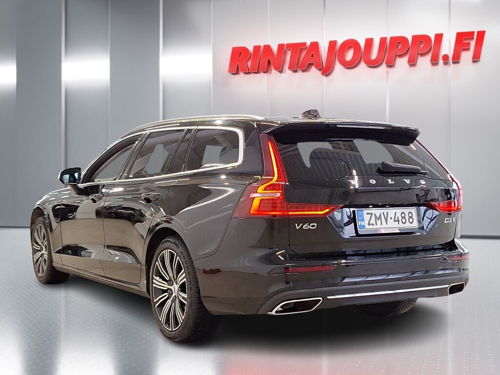 Volvo V60 2020 Musta