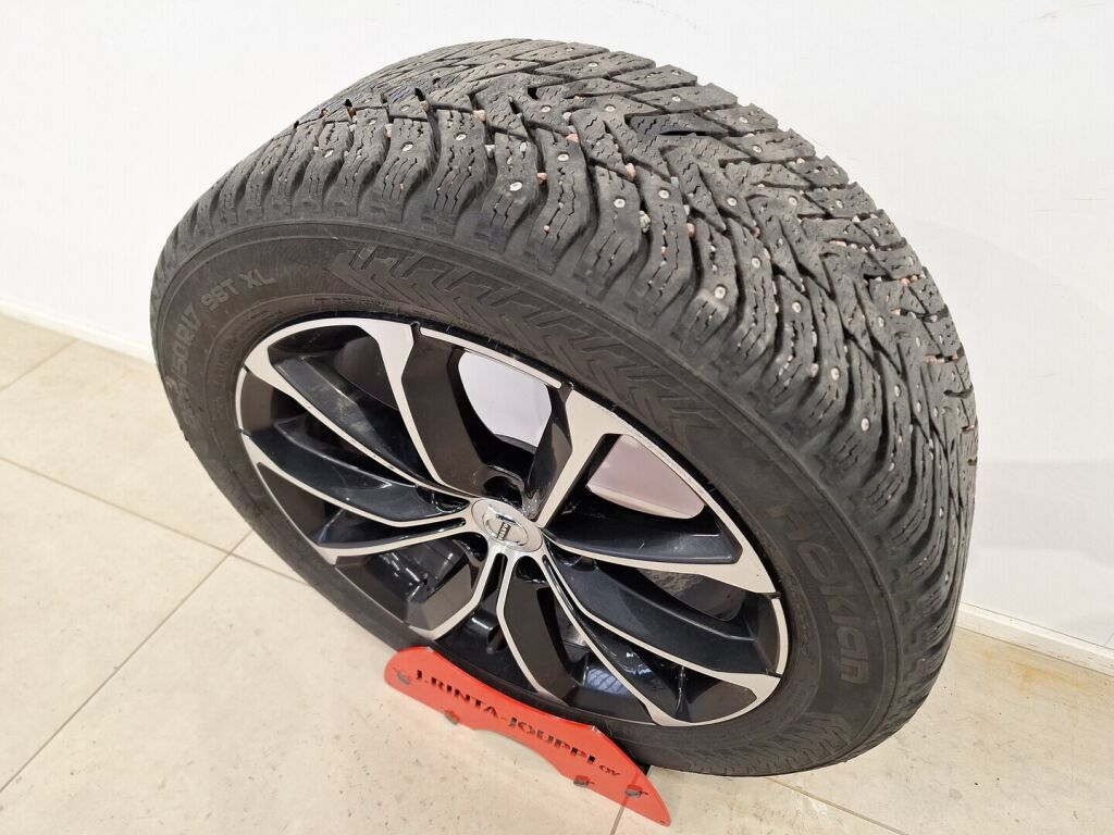 Volvo V60 2020 Musta