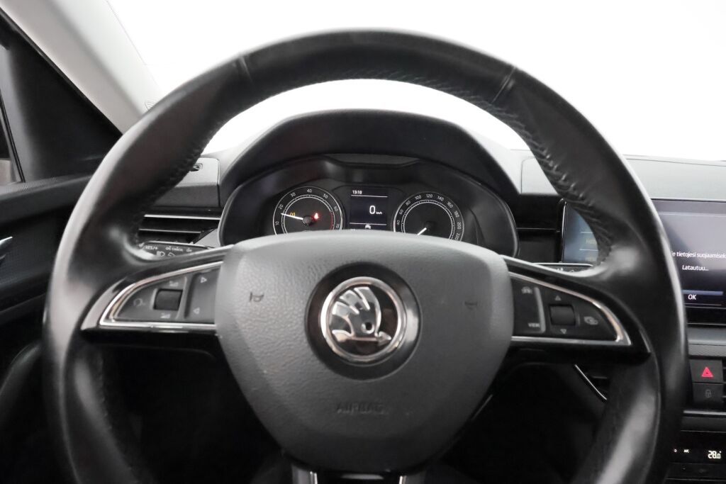 Skoda Scala 2020 Musta