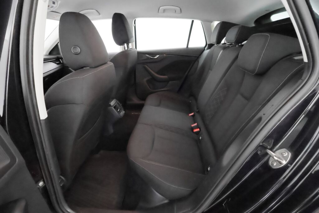 Skoda Scala 2020 Musta