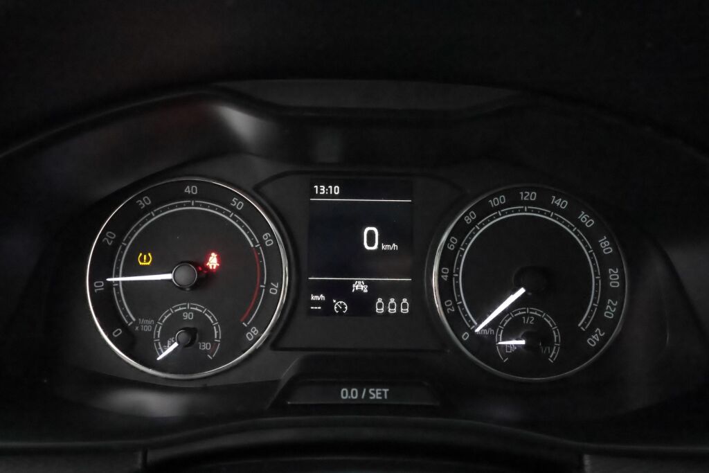 Skoda Scala 2020 Musta